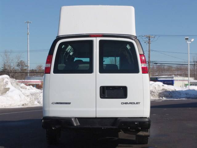 2006 Chevrolet Express Unknown