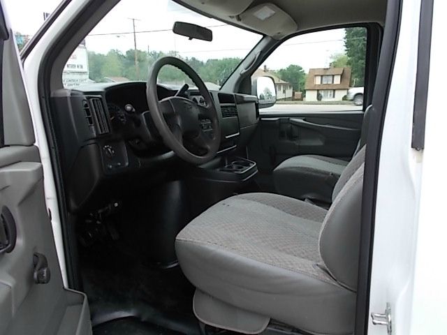 2006 Chevrolet Express CE 1.8