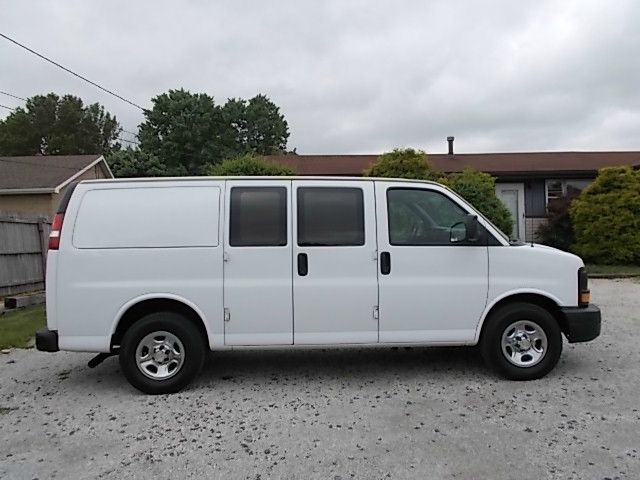 2006 Chevrolet Express CE 1.8
