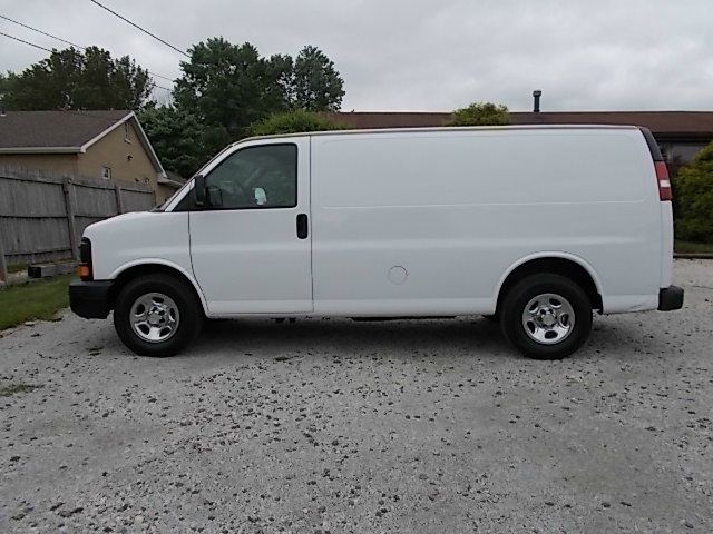 2006 Chevrolet Express CE 1.8