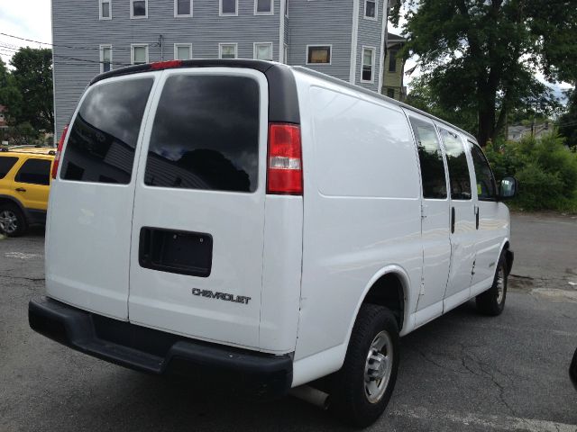 2006 Chevrolet Express Coupe 4D
