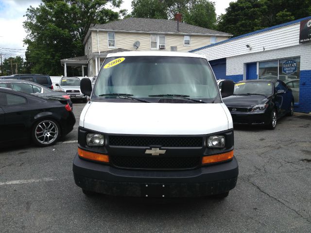 2006 Chevrolet Express Coupe 4D