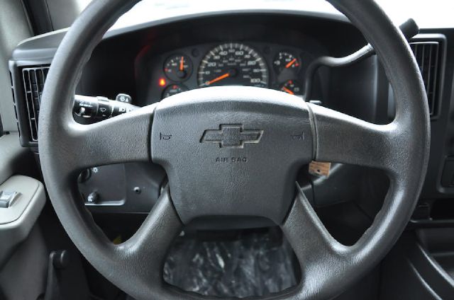 2006 Chevrolet Express REG WB