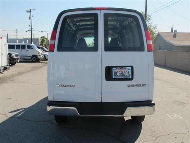2006 Chevrolet Express Overland 4X4