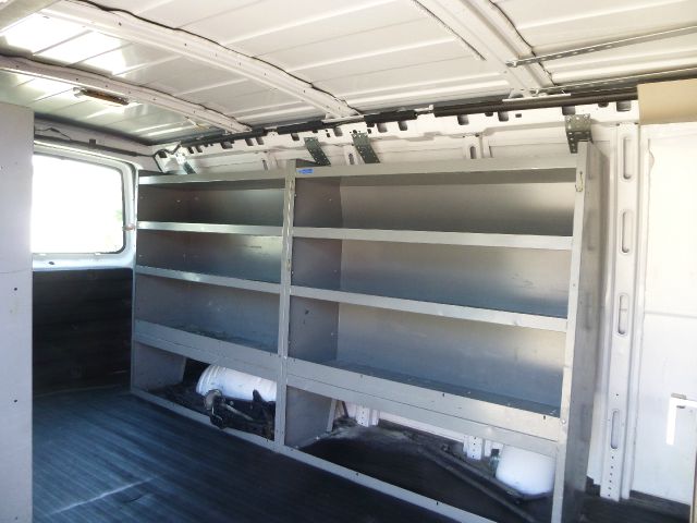 2006 Chevrolet Express Coupe 4D