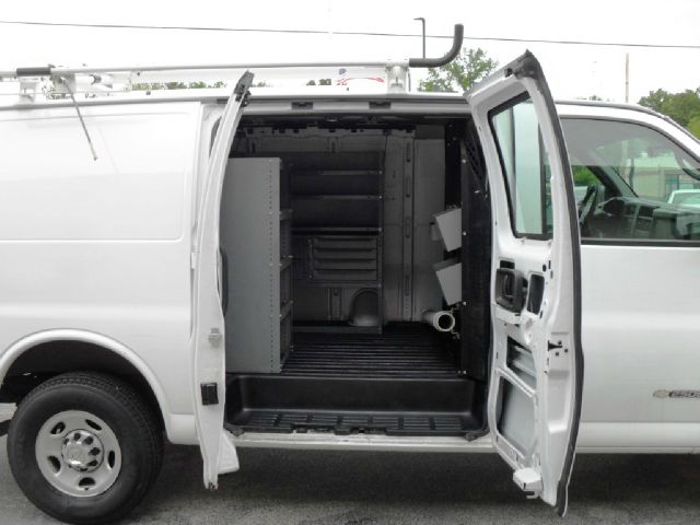 2006 Chevrolet Express Coupe 4D
