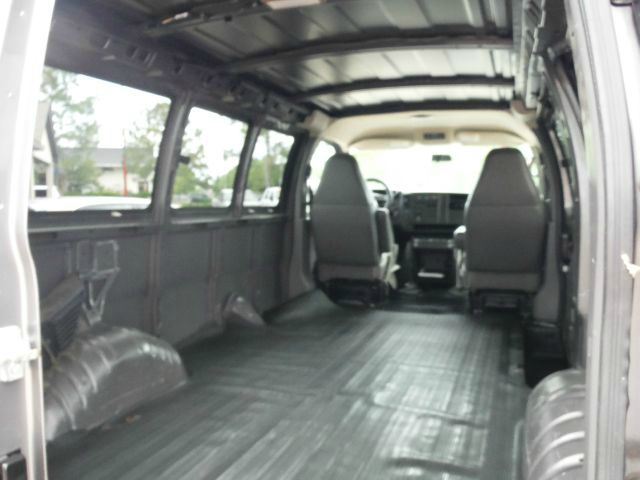 2006 Chevrolet Express Coupe 4D