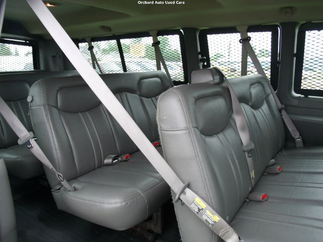 2006 Chevrolet Express Ls/5.3l/3rd ROW