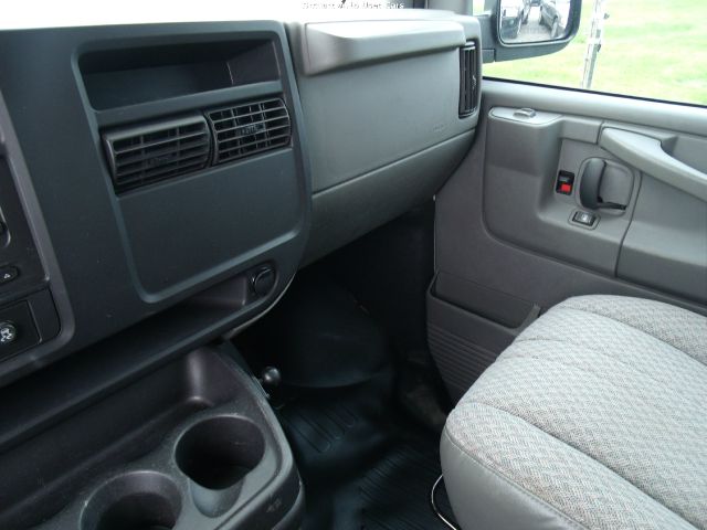 2006 Chevrolet Express Ls/5.3l/3rd ROW