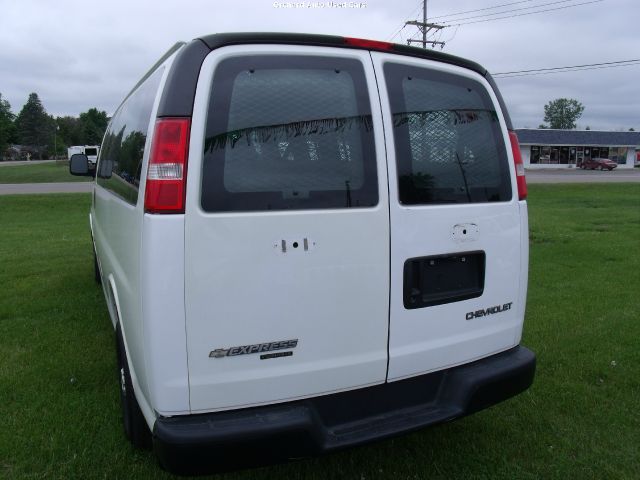 2006 Chevrolet Express Ls/5.3l/3rd ROW