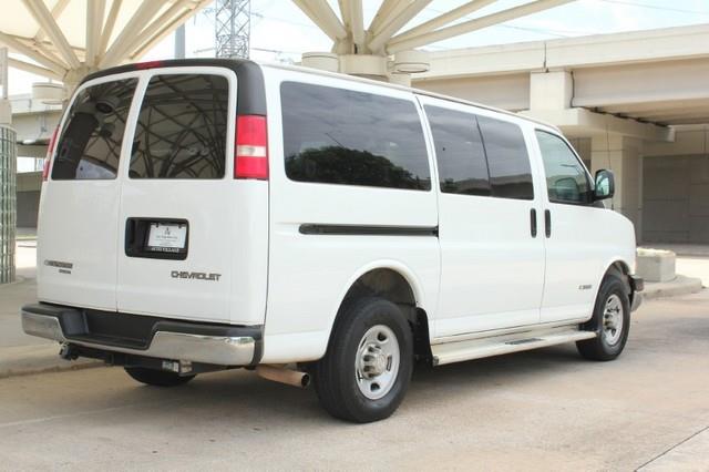 2006 Chevrolet Express Unknown