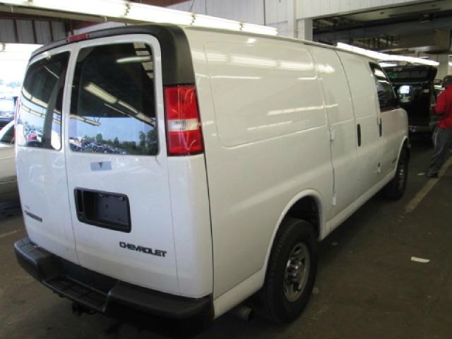 2006 Chevrolet Express Outback 2.5I Manual