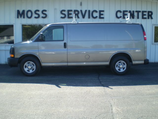 2007 Chevrolet Express 750i 4dr Sdn