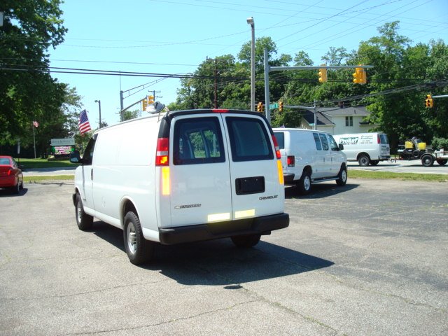 2007 Chevrolet Express Coupe 4D