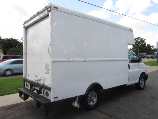 2007 Chevrolet Express Quad Cab Long Bed 2W