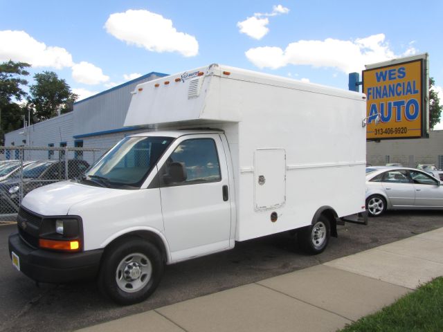2007 Chevrolet Express Quad Cab Long Bed 2W