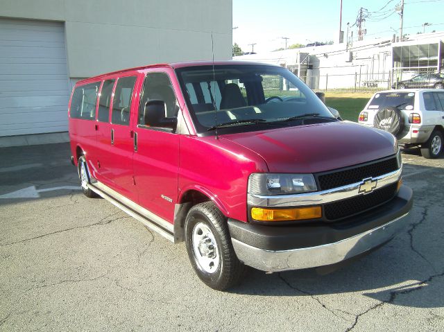 2007 Chevrolet Express 114.6 XLT W/rear Door Privacy Glass