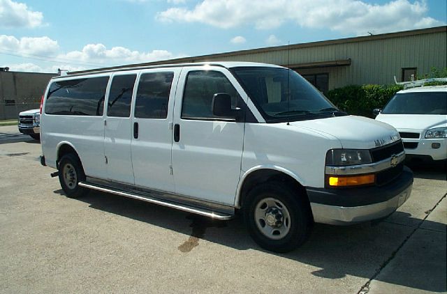 2007 Chevrolet Express 4dr Sdn LWB Sedan