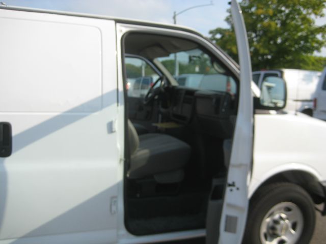 2007 Chevrolet Express Coupe 4D