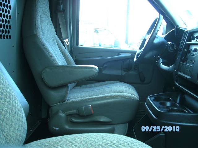 2007 Chevrolet Express Base