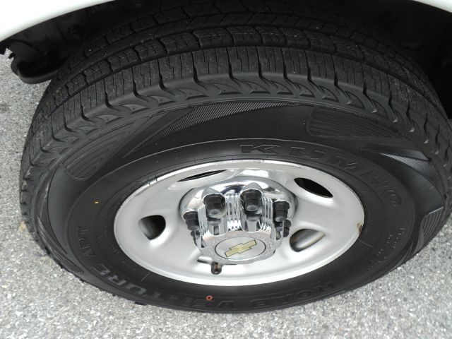 2007 Chevrolet Express 114.6 XLT W/rear Door Privacy Glass