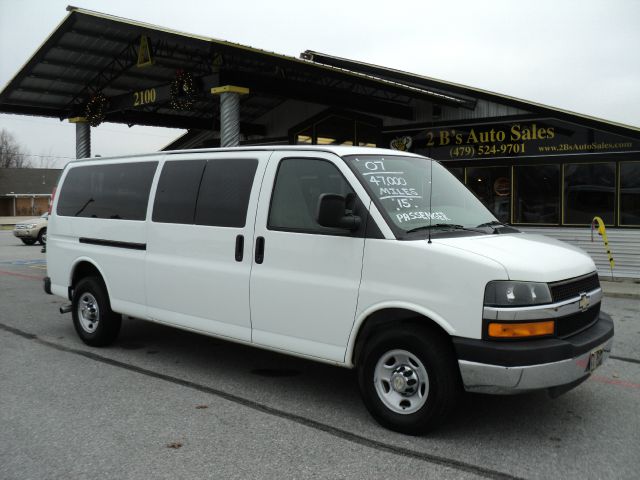 2007 Chevrolet Express 114.6 XLT W/rear Door Privacy Glass