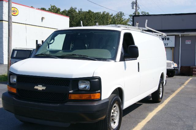 2007 Chevrolet Express Limited 4WD One Owner Leather