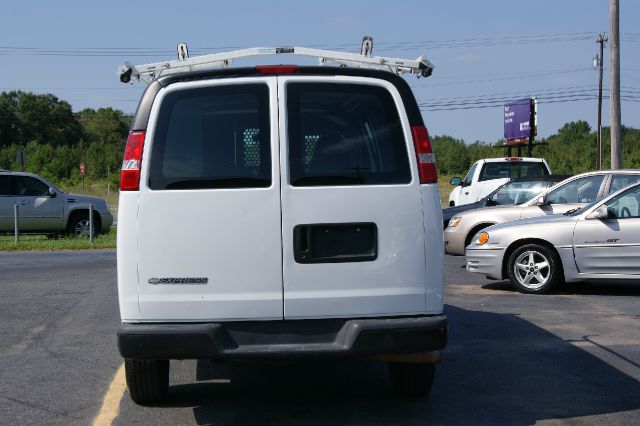 2007 Chevrolet Express Limited 4WD One Owner Leather