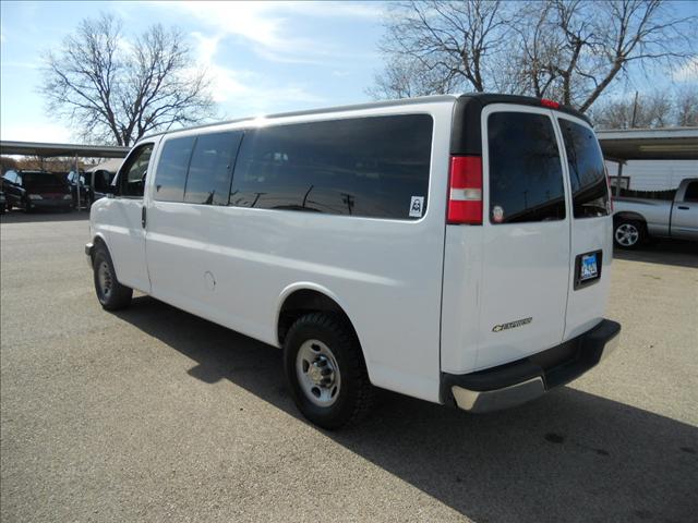2007 Chevrolet Express Base