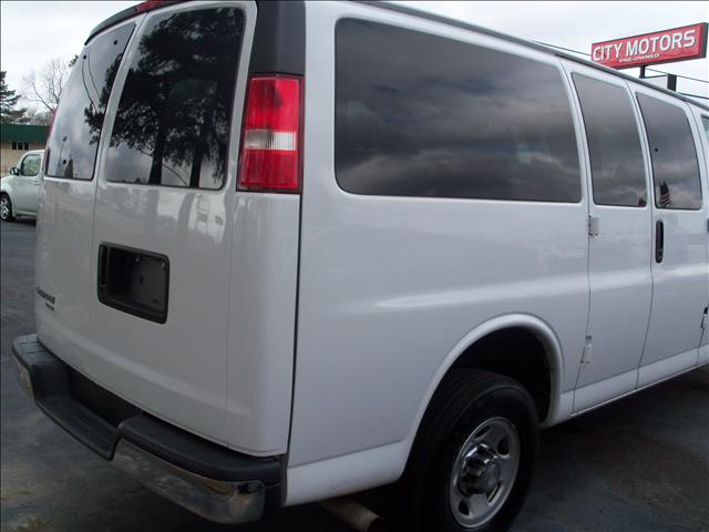 2007 Chevrolet Express Base