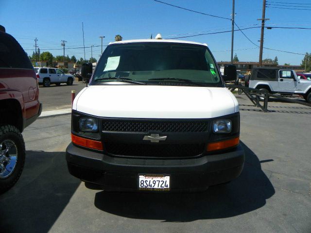 2007 Chevrolet Express Limited 4WD One Owner Leather