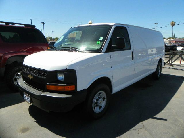 2007 Chevrolet Express Limited 4WD One Owner Leather