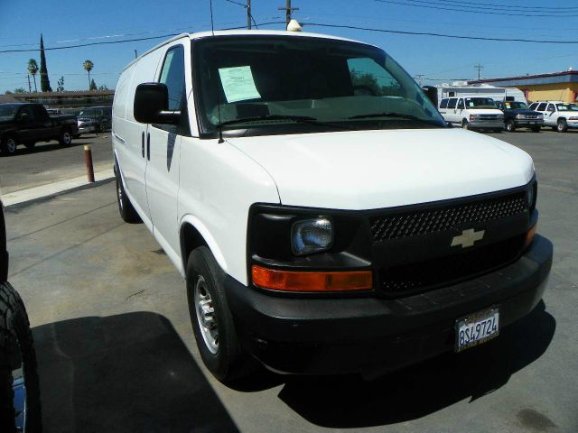 2007 Chevrolet Express Limited 4WD One Owner Leather