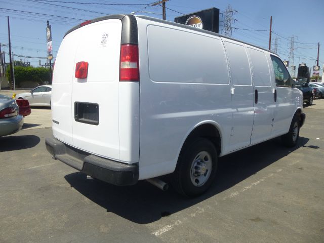2007 Chevrolet Express 750i W/ Navi