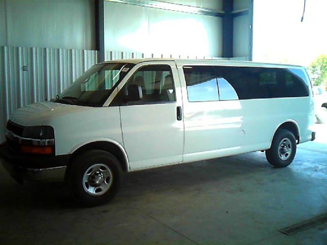 2008 Chevrolet Express 114.6 XLT W/rear Door Privacy Glass