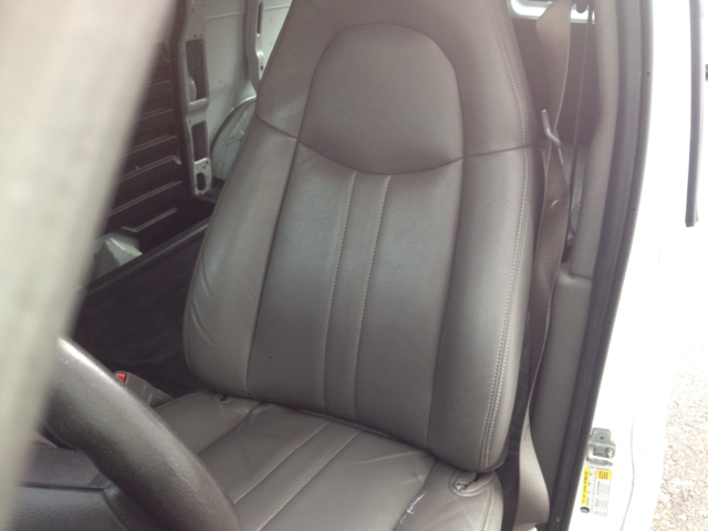 2008 Chevrolet Express Coupe 4D