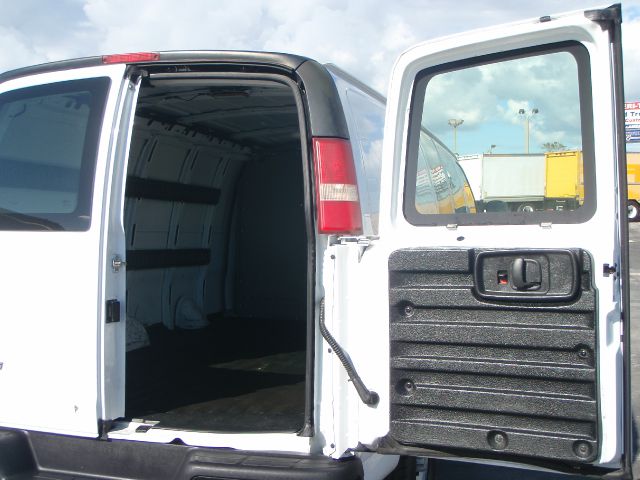 2008 Chevrolet Express Unknown