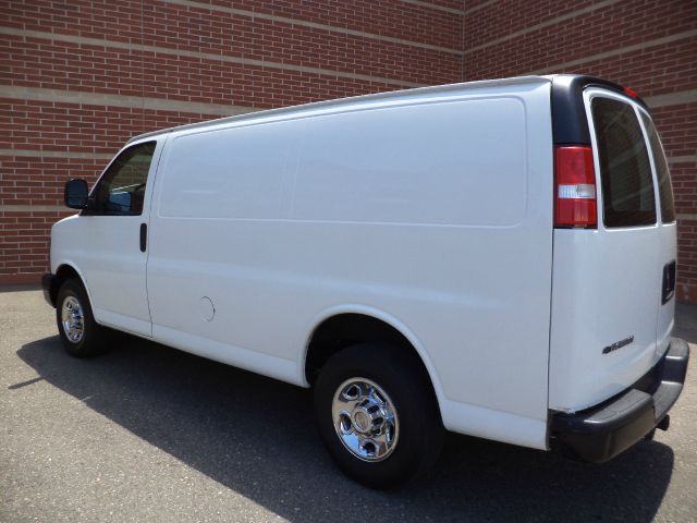 2008 Chevrolet Express Coupe 4D