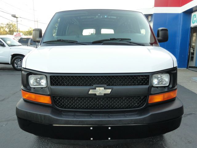 2008 Chevrolet Express K3500 LS