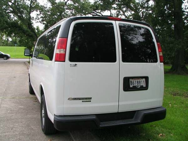 2008 Chevrolet Express 114.6 XLT W/rear Door Privacy Glass