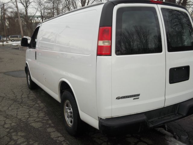 2008 Chevrolet Express CE 1.8