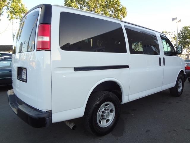 2008 Chevrolet Express 750li 4dr Sdn Sedan