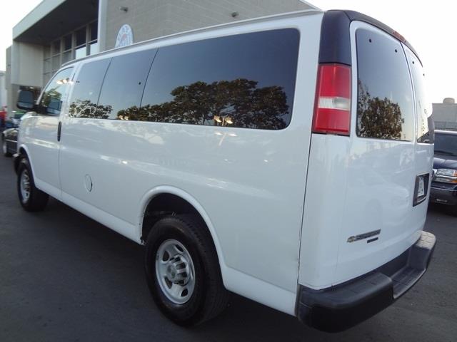 2008 Chevrolet Express 750li 4dr Sdn Sedan