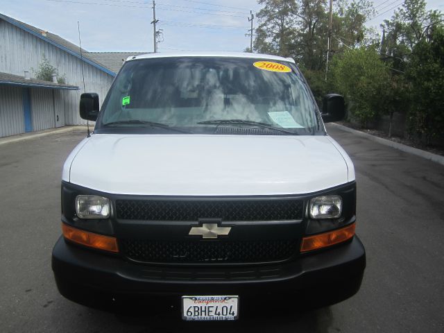 2008 Chevrolet Express 4dr Sdn LWB Sedan