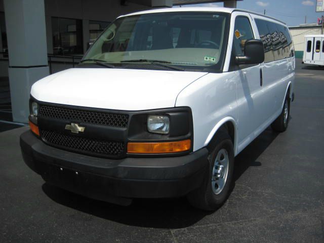 2008 Chevrolet Express SLE Crew Cab 4x4 Z-71