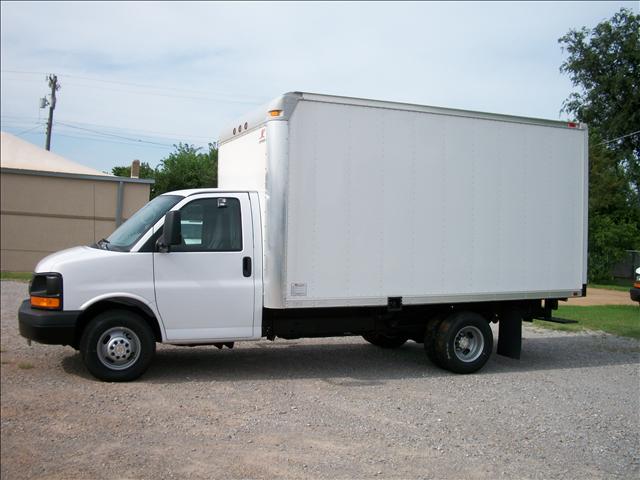 2009 Chevrolet Express Base