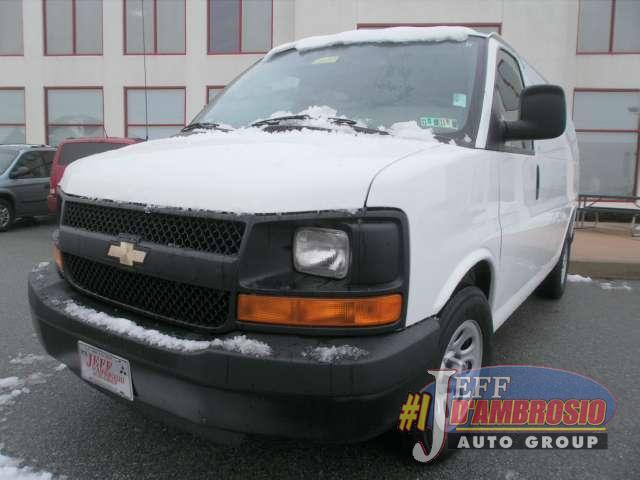 2009 Chevrolet Express 4WD 4-door Tech/entertainment Pkg