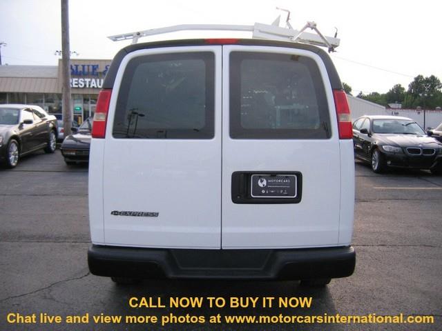 2009 Chevrolet Express 1500 Club Coupe Short Bed