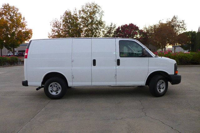 2009 Chevrolet Express Coupe 4D