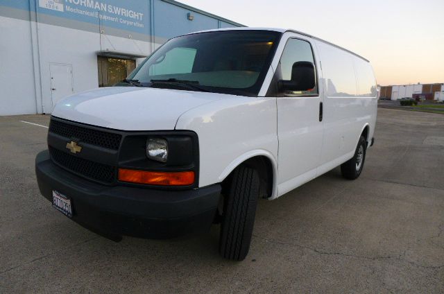2009 Chevrolet Express Coupe 4D
